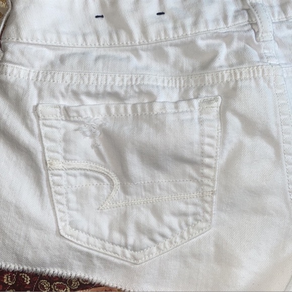 American Eagle 🦅 Stretch Distressed Short Shorts - Picture 5 of 10